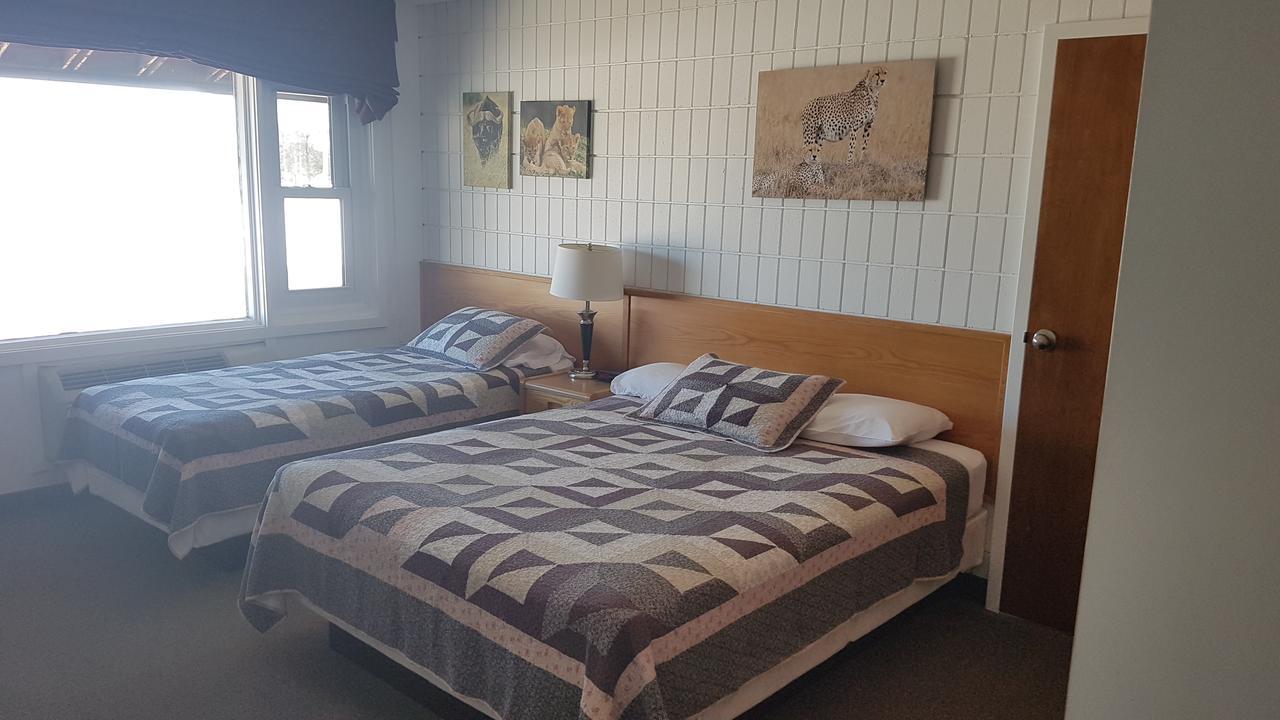 Pinawa Motel Εξωτερικό φωτογραφία
